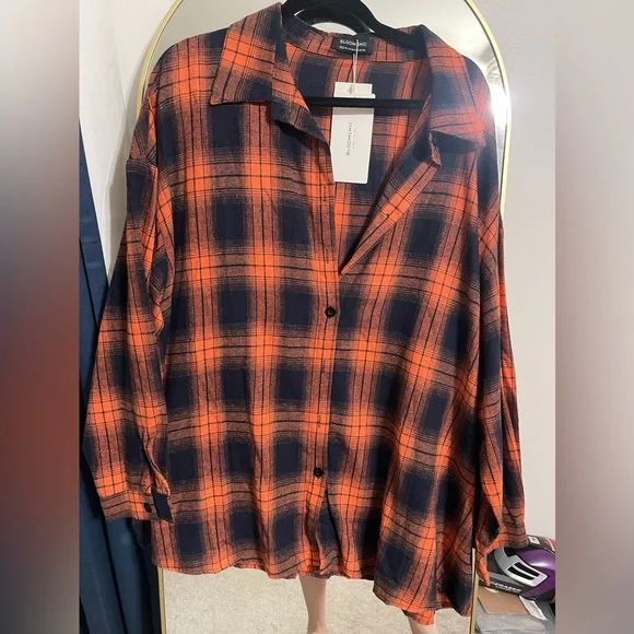 Bloomchic 22-24 Flannel Orange and Navy brand new with tags - Picture 2 of 4